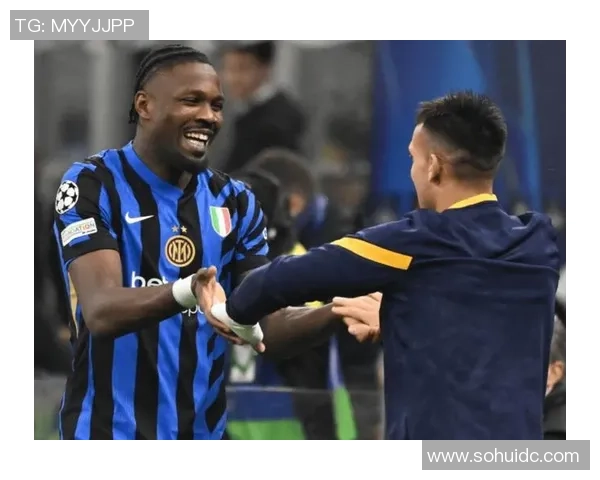 国米迎战卢加诺期待强强对决球迷热盼精彩瞬间再现