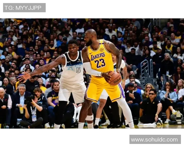 马刺与火箭激战正酣争夺季后赛席位的关键对决即将上演